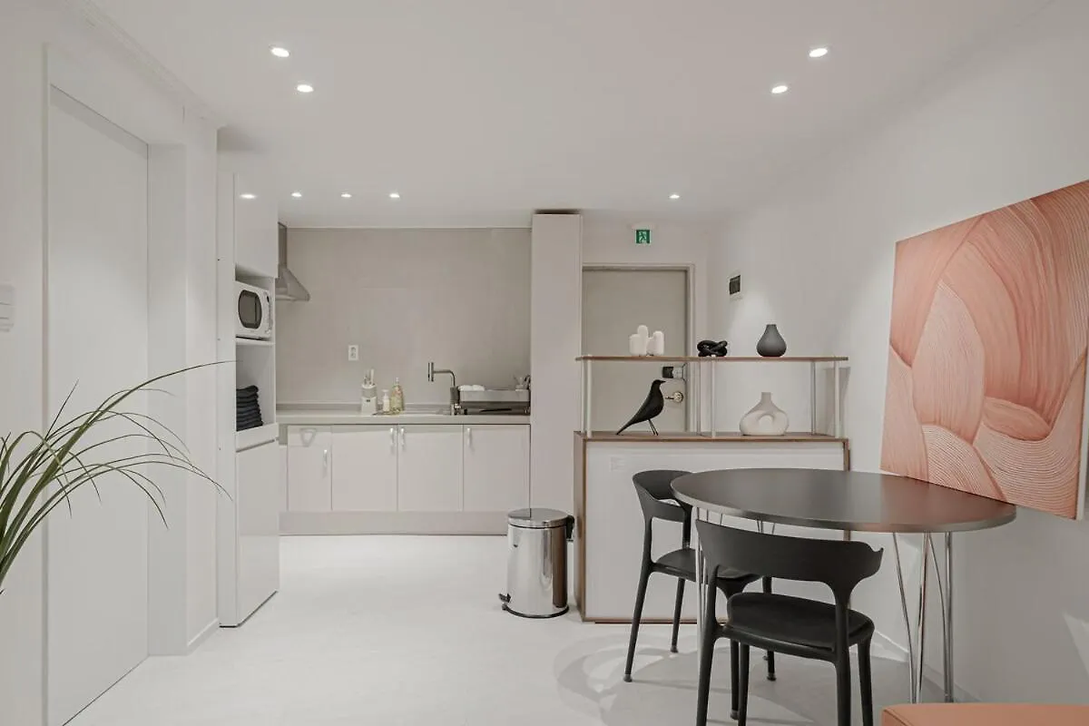 Semesterbostad 203 Apgujeong 2Nd, 1-Bed Room 1 Bath 2 Single Beds Seoul Sydkorea