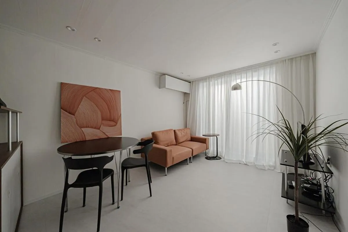 203 Apgujeong 2Nd, 1-Bed Room 1 Bath 2 Single Beds Seoul