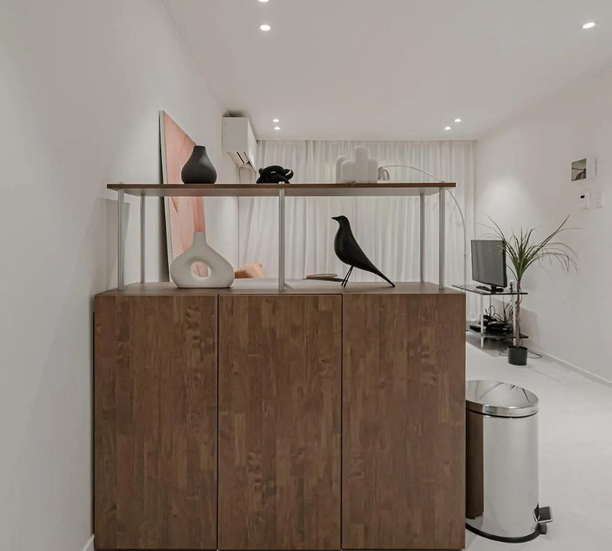 203 Apgujeong 2Nd, 1-Bed Room 1 Bath 2 Single Beds Seoul 0*,